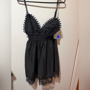 Elegant Black Lace Nightgown